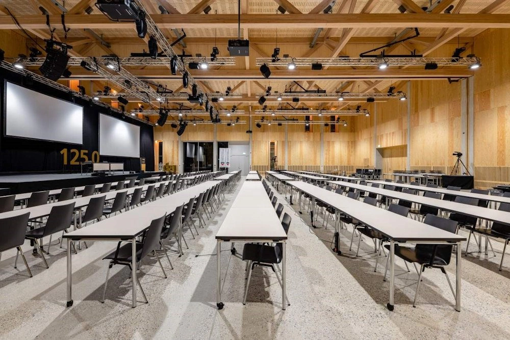 CAMPUS-SURSEE-Bestuhlung